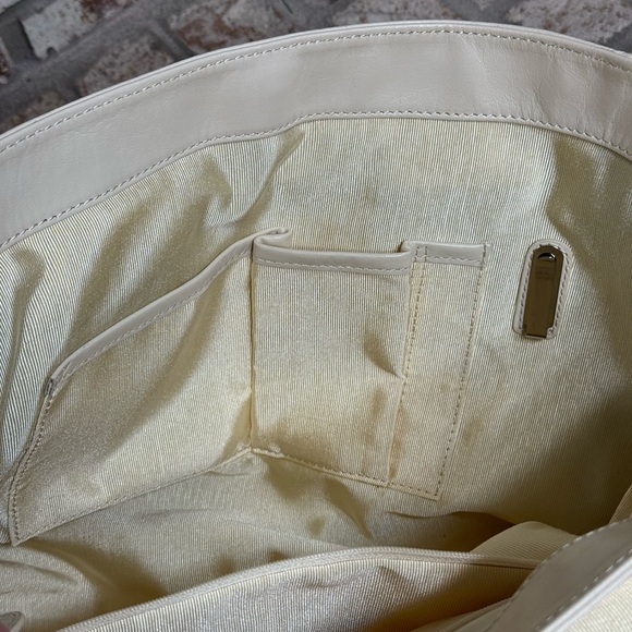 Badgley Mischka Ivory and Black Leather Tote Bag Silver Hardware Satchel - Picture 8 of 13